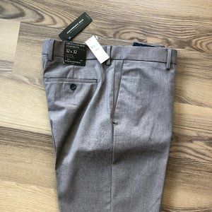 New With Tags – Banana Republic Stretch Non-Iron Standard Fit Pants 32x32